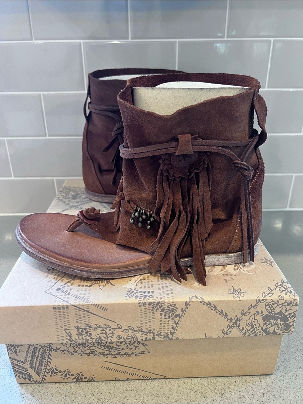 Free People Brown Suede Fringe Ankle Booties Averra Sandal Sz 37 Never Worn - Picture 10 of 13